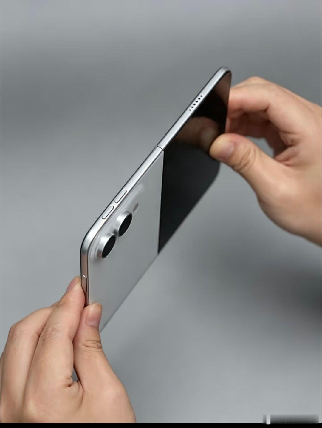 iPhoneUltra或优先供应美国市场iPhoneUltra的发售一拖再拖，虽