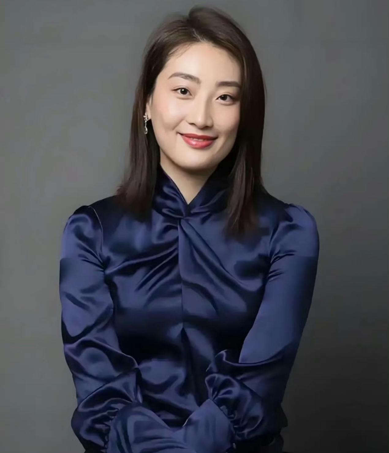 我就不理解了，娃哈哈这件事，宗馥莉都百亿身家了，为啥非要争这18亿信托？ ​​​