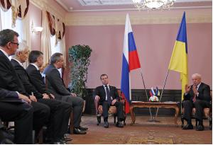 2月5日，美国国务卿鲁比奥宣布，俄乌之间的和平谈判已经取得了一些进展，待解决的问