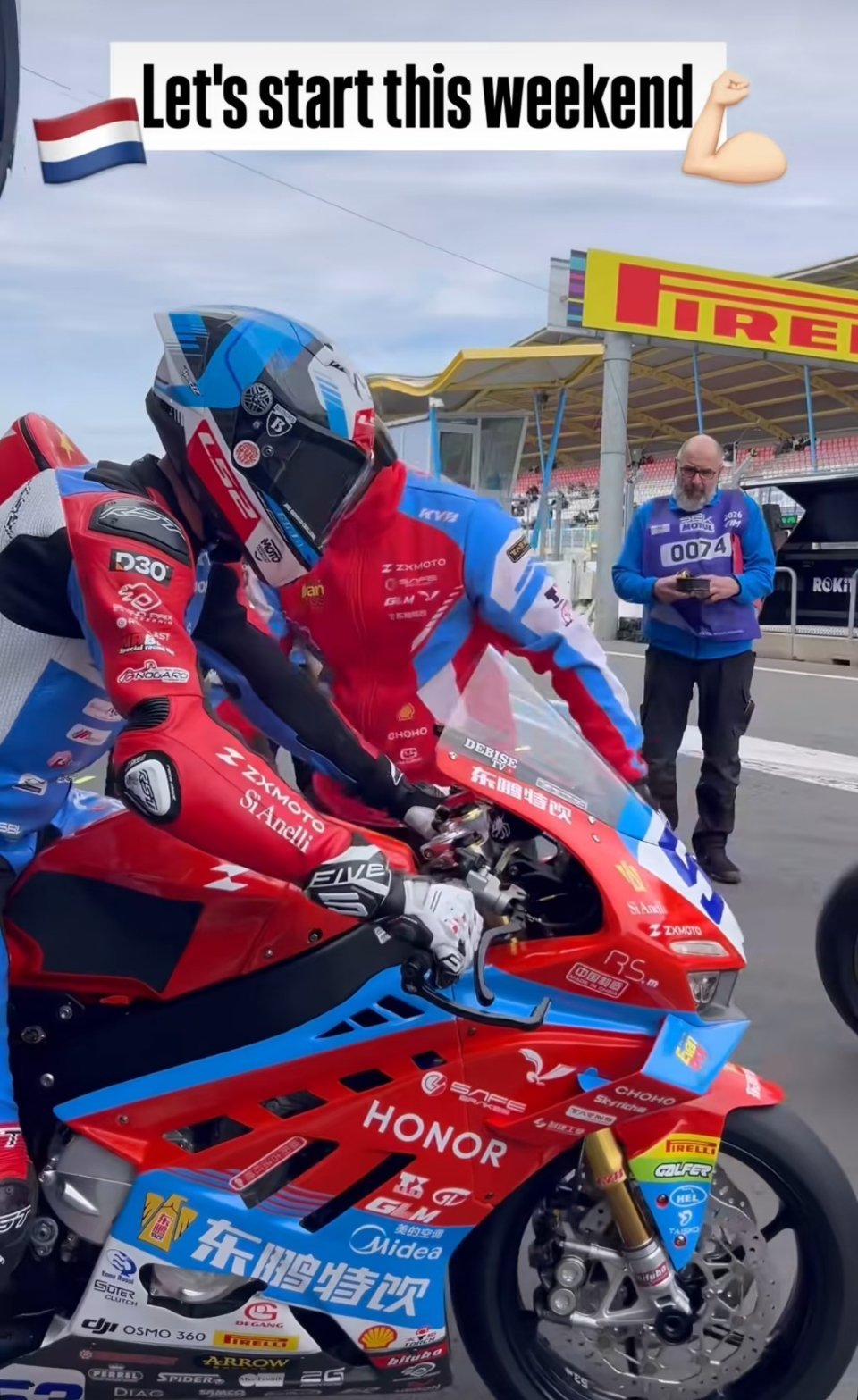 张雪机车的新涂装真是一场酣畅淋漓的冠名，谁是最大赢家我不说