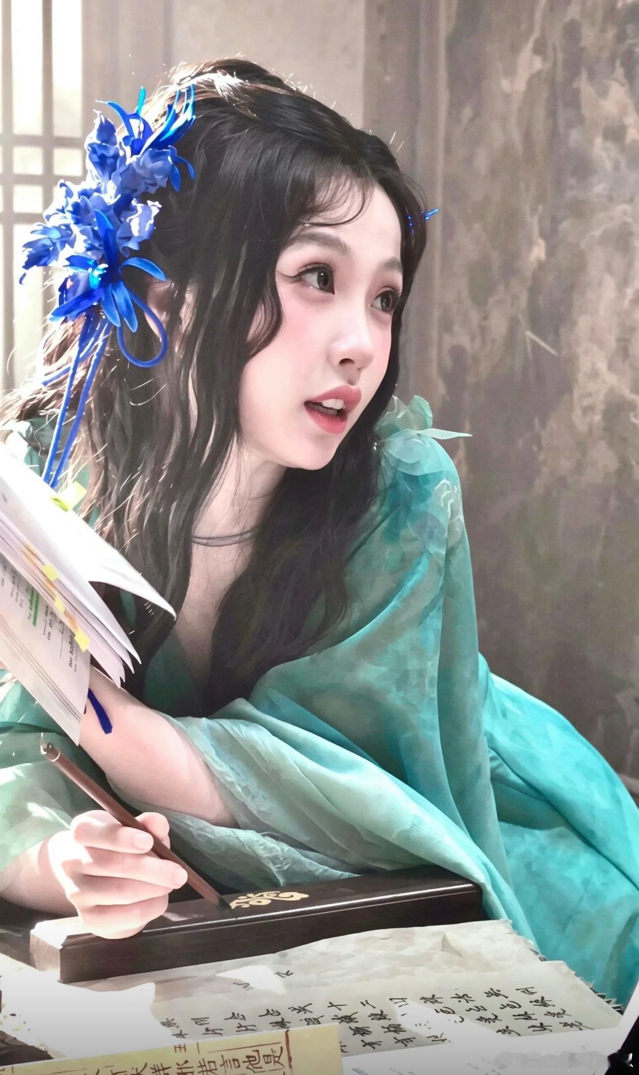 她的造型都还挺特别的，很有创新感 ​​​
