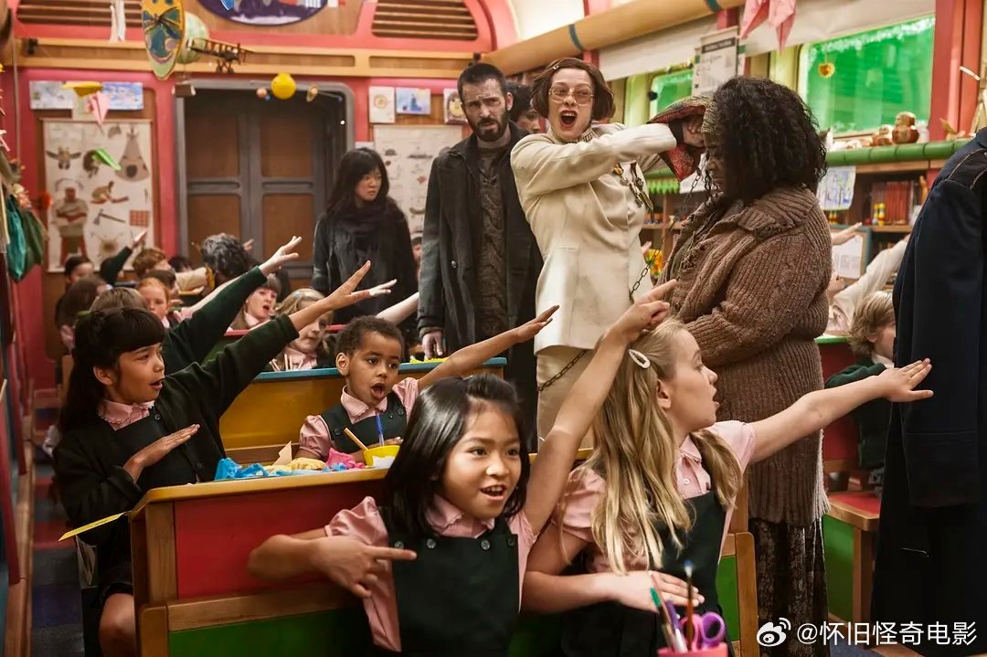 电影推荐怀旧经典 科幻灾难片《雪国列车》2013为了应对愈演愈烈的温室效应，世界