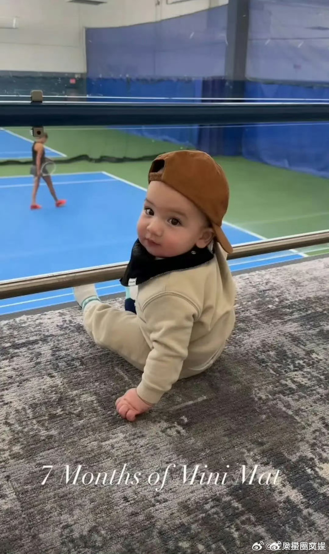 谢霆锋妹妹二胎儿子正脸照谢婷婷二胎儿子正脸照 混血娃，爸爸基因强大 