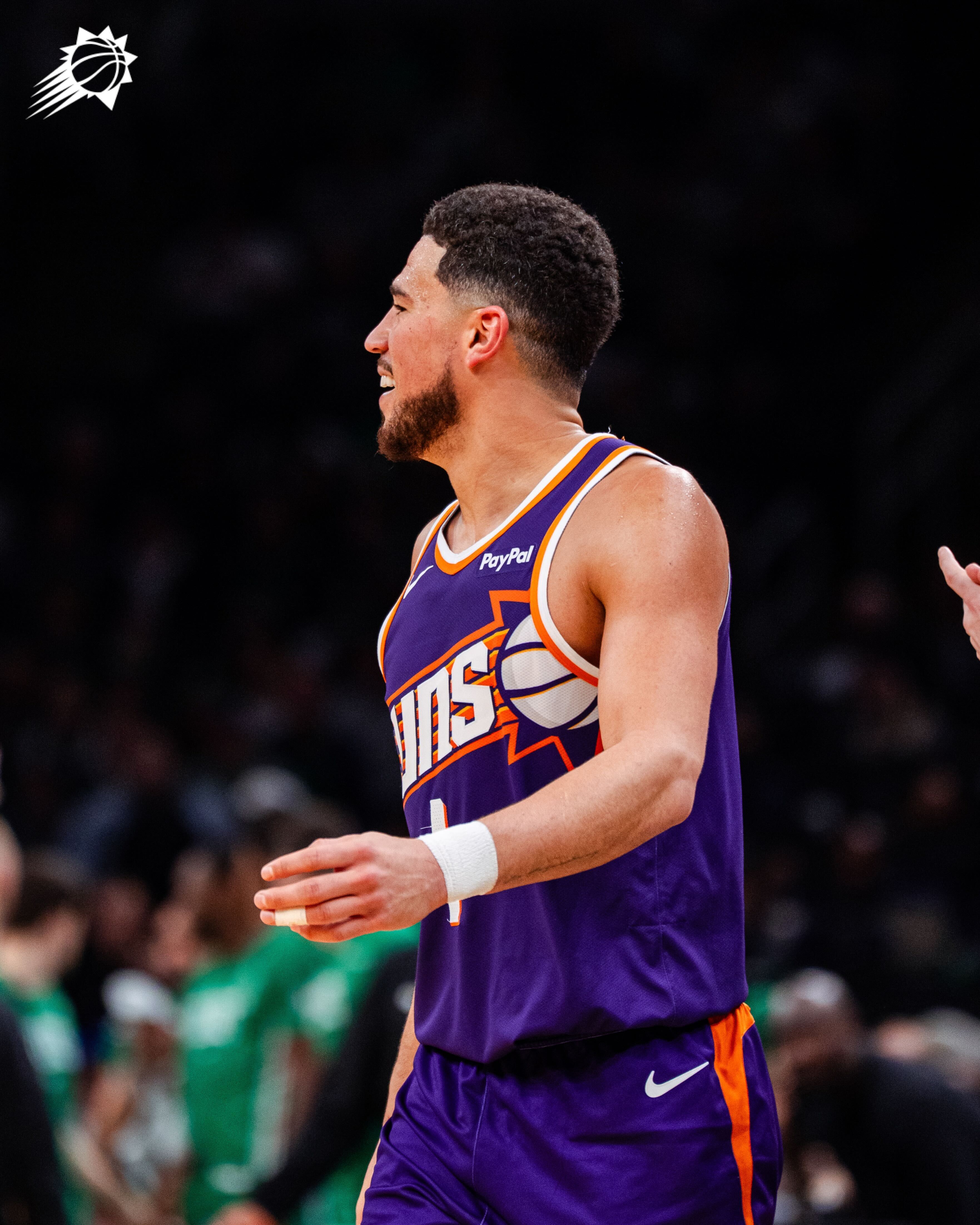 📊本场布克数据：40分3篮板6助攻1盖帽菲尼克斯太阳 ｜旭日东升