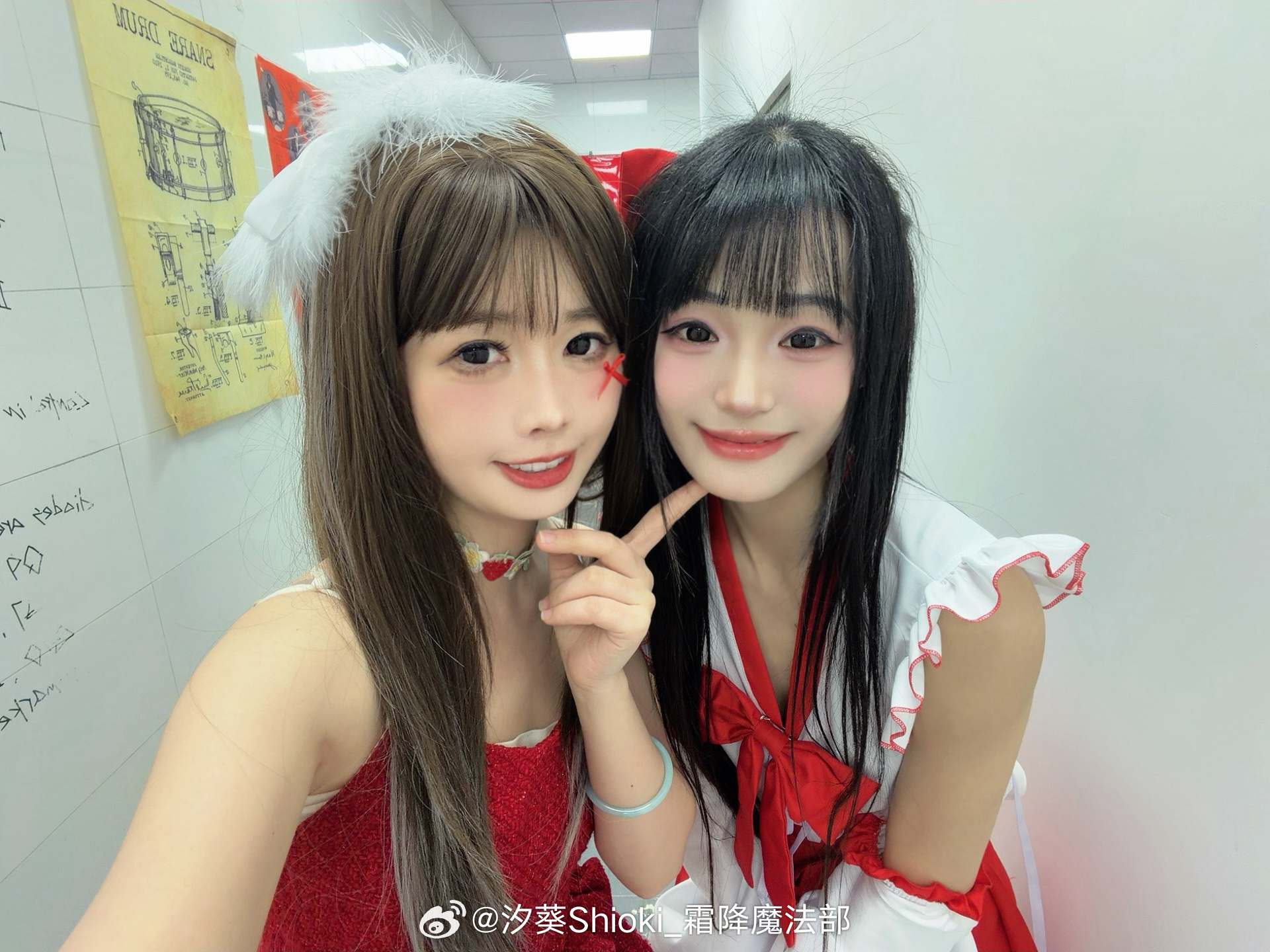 再次祝葉葉生日快乐🎂🎁一直都很元气，活力满满的葉葉！平时是个迷糊又温柔的人，