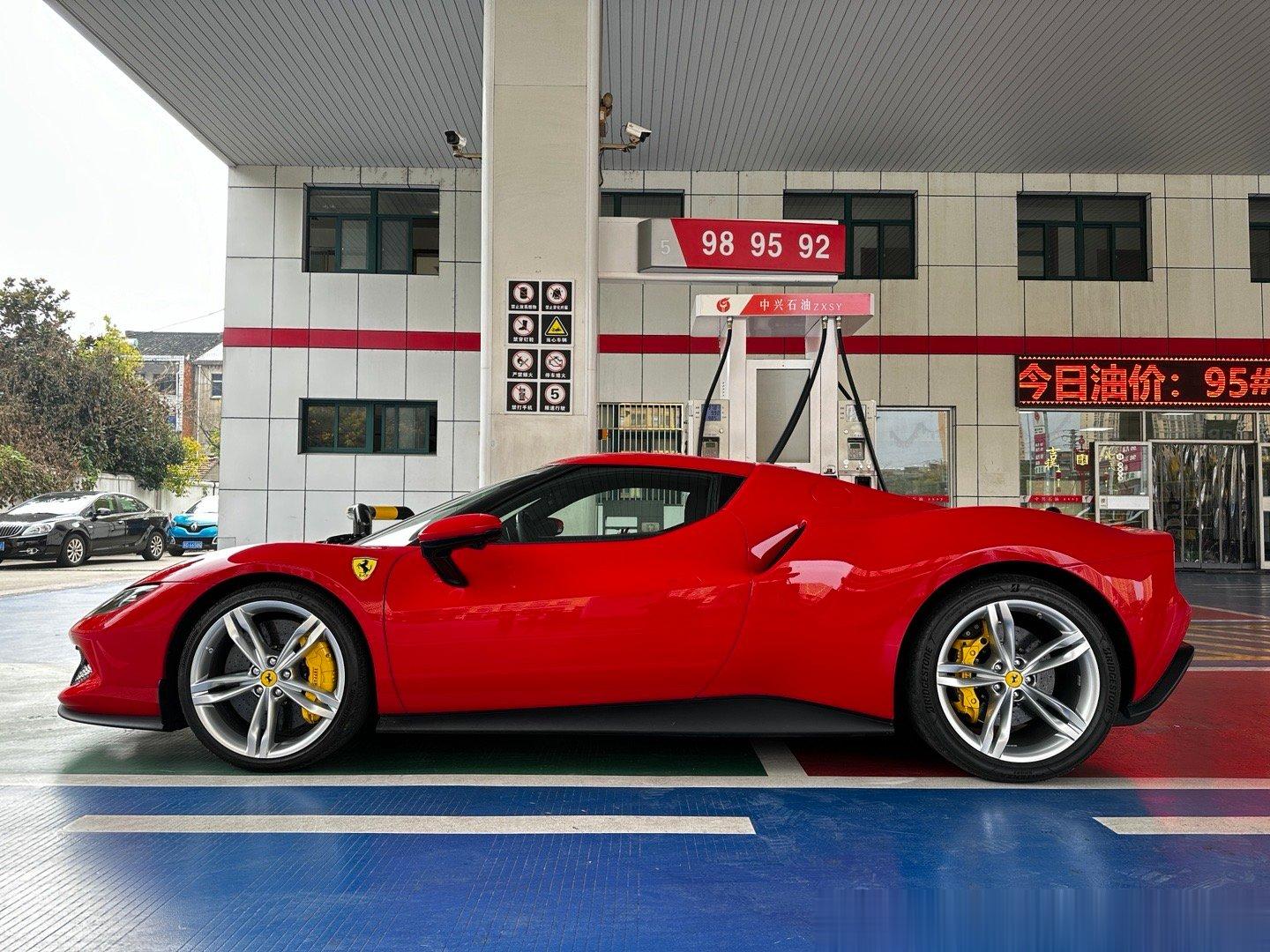 296GTB的胃口真小、98加满还不要400[doge] ​​​