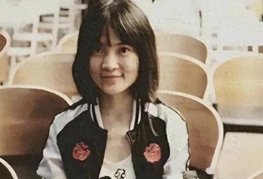 罪有应得！2023年，曾公开威胁“用核武打中国”的武汉大学985女硕士王懿，最终
