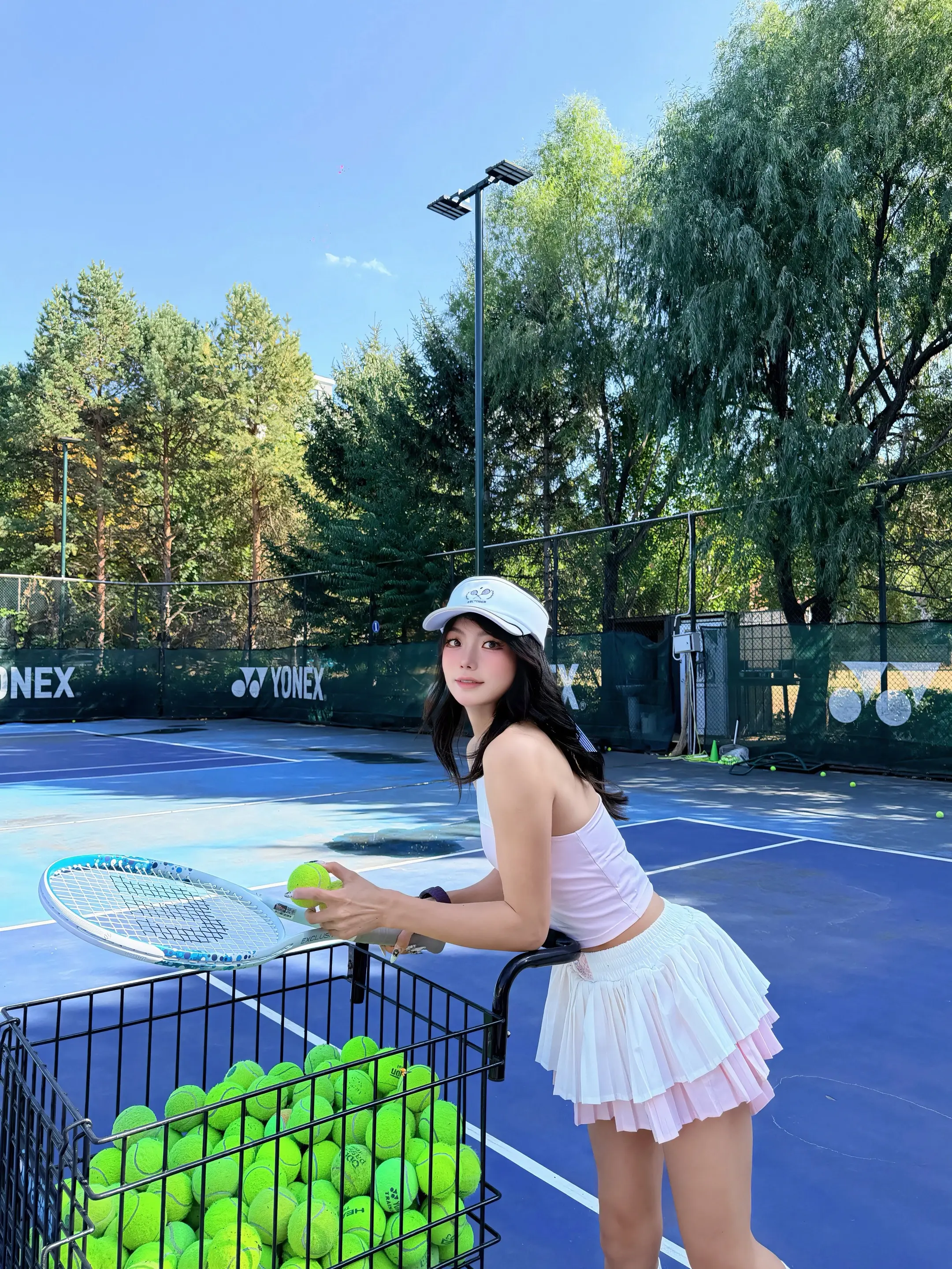 爱上打网球🎾的理由是击球的瞬间很像在抽生活的耳光