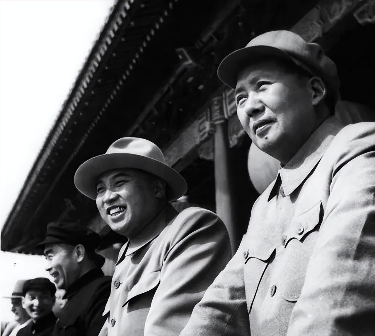 朝鲜最高领导人时隔66年再次访华，参加中国9.3阅兵，韩国人得知后天都塌了！
