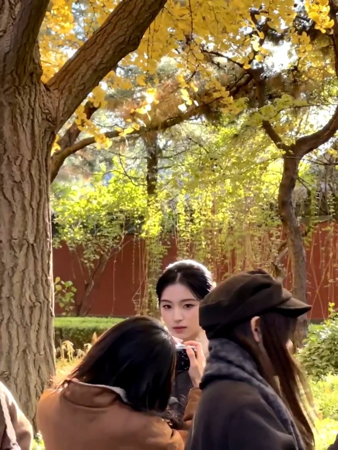 卢远_Yuan[超话] 小远今日份偶遇又去约拍啦 ​​​