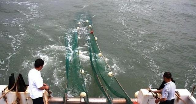 1979年，索马里向我国付了一半定金，购买了24架歼6战斗机，哪知道，战斗机交货