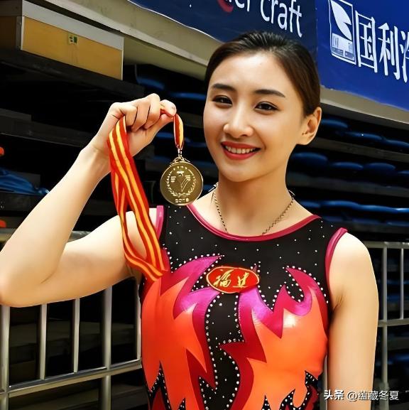 2019年，30岁的前蹦床奥运冠军何雯娜身怀五个月身孕，与38岁、身家过亿的离异