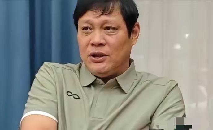 今天刷到董路带足球小将拿国际冠军还出了巴萨青训苗子的事，我真的气笑了。
    