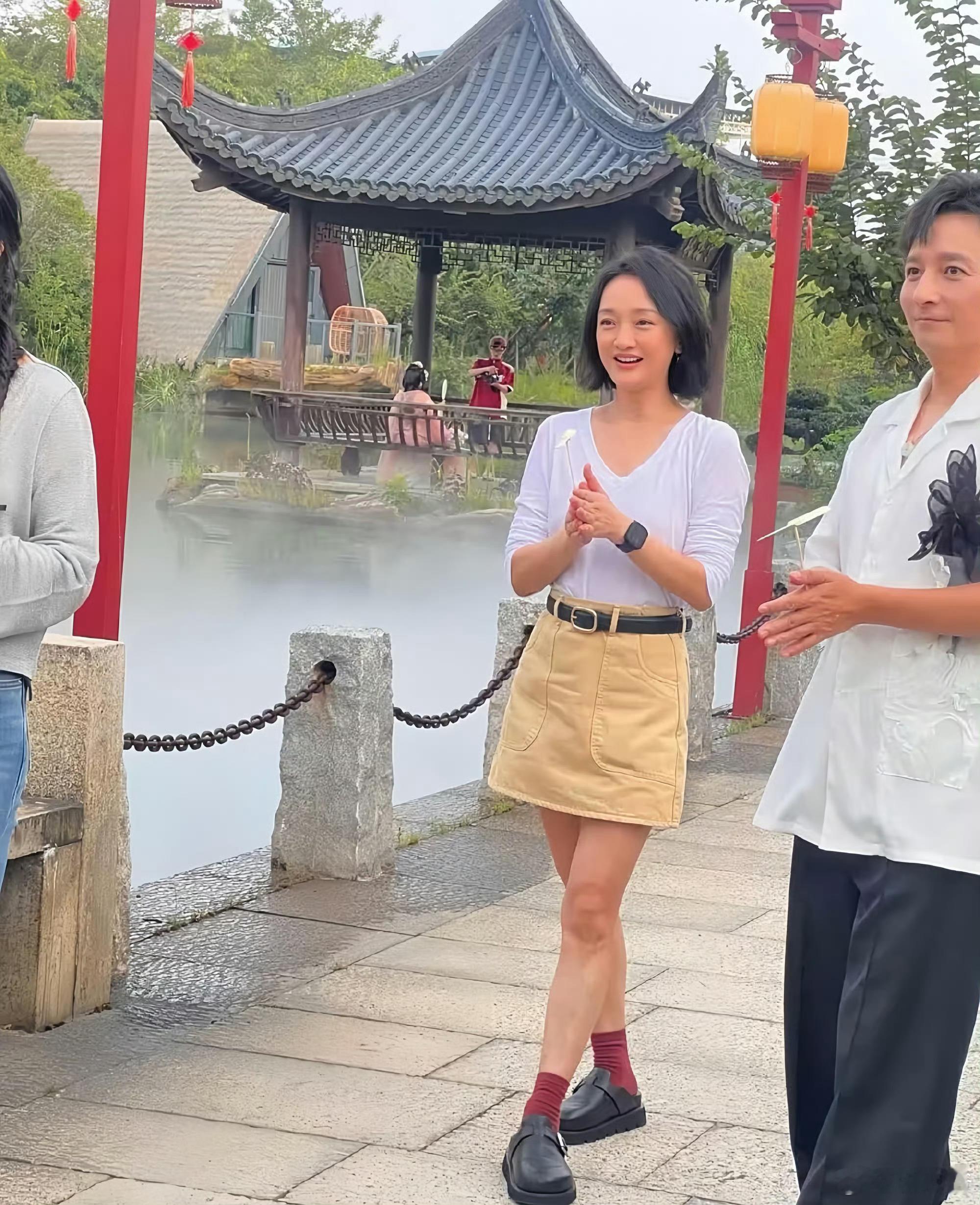 50岁周迅这个状态真不错了 ​​​