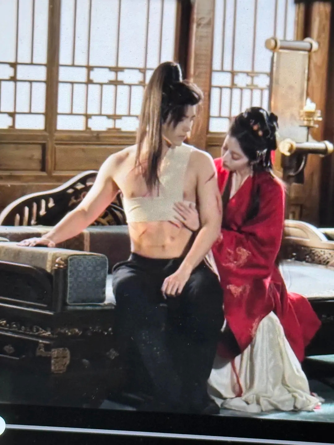 阿瑟是H型身材吗？这看着好搞笑啊 