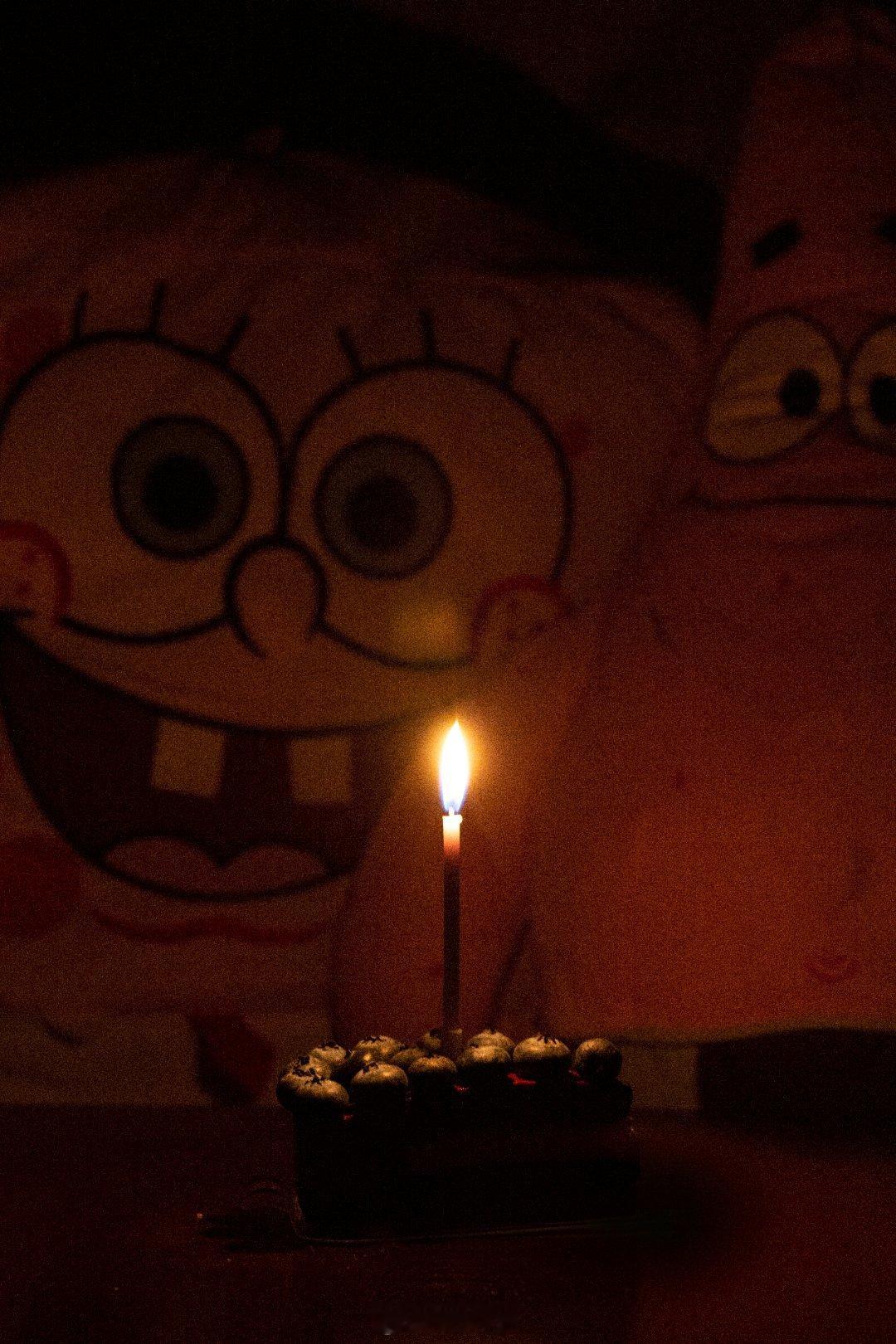 #馒头控的日常# 心跳一直倒数着，生命剩下的温热生日快乐🕯️🍰 ​​​