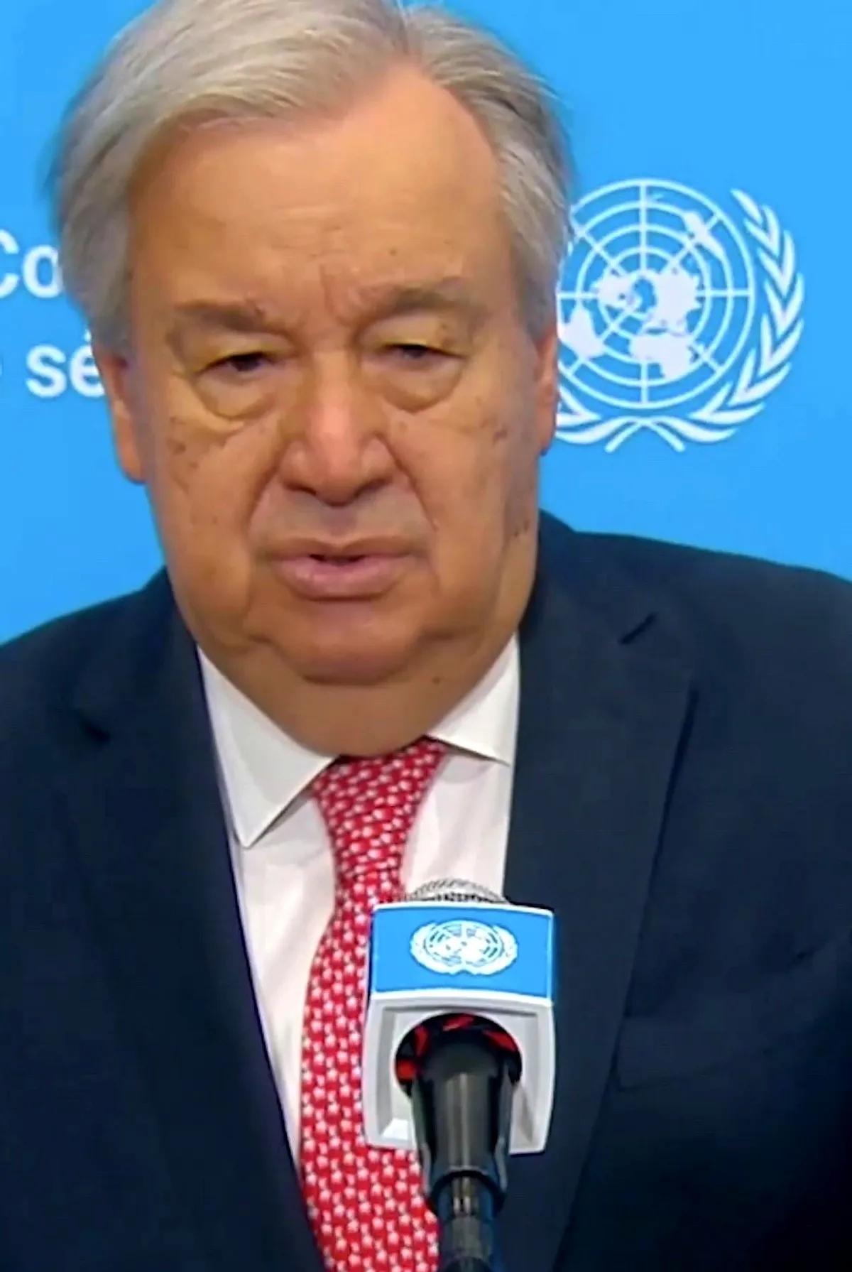 纸条飘在风里，战鼓敲得震天响，联合国秘书长急得转了三回身。
4月2号他在纽约说话