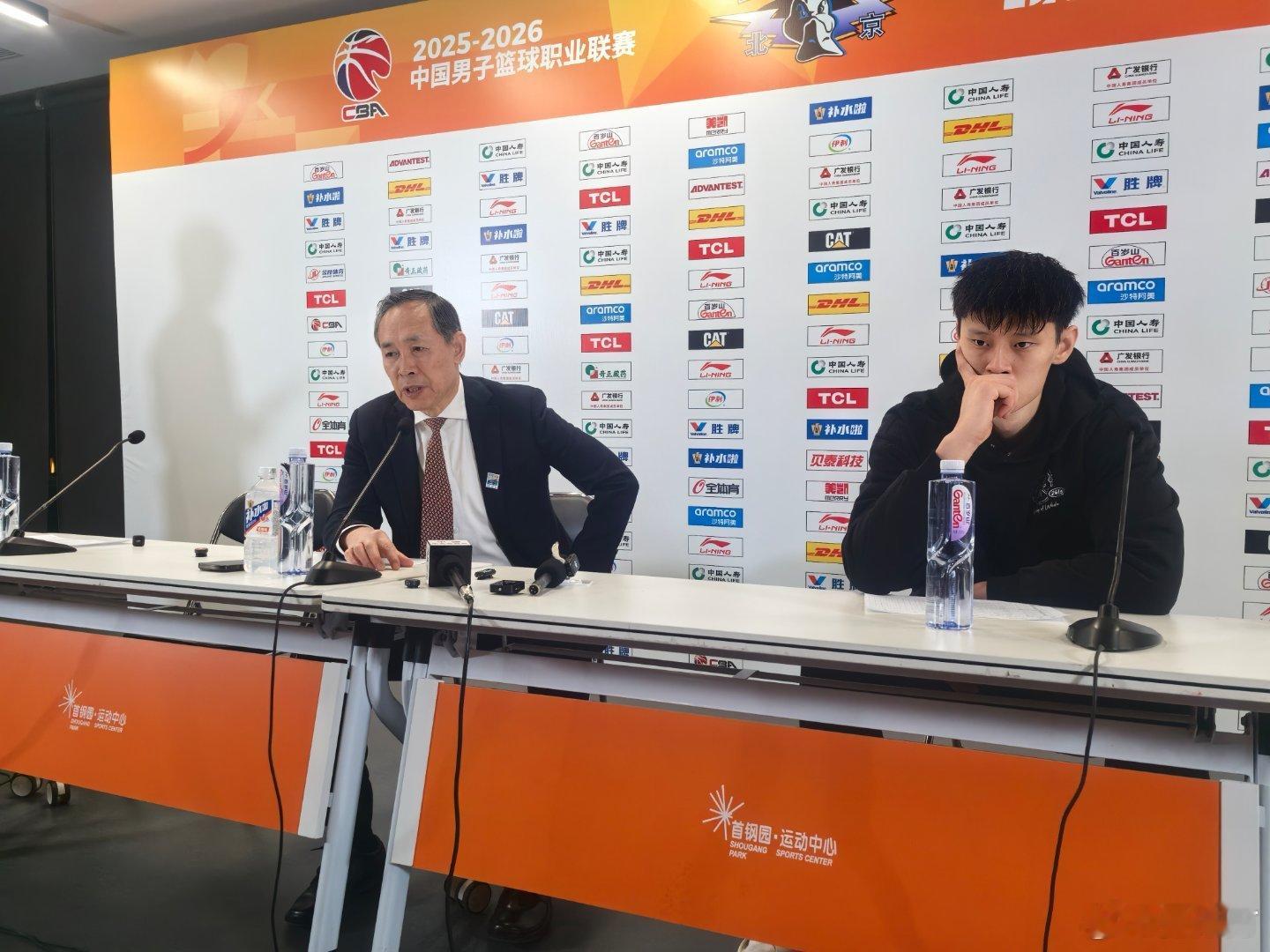 北京首钢 许指导认为是大家心态出了问题，导致三分球投的很差，他说其他数据都不用看