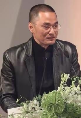 “身价8个亿”的北京协和医学博士冯唐，语出惊人：“如果想不得癌，少得癌，特别像女