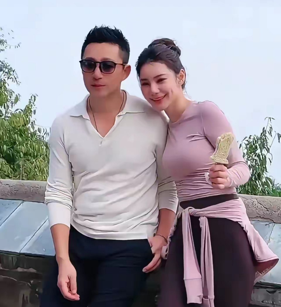 爱与不爱很明显 