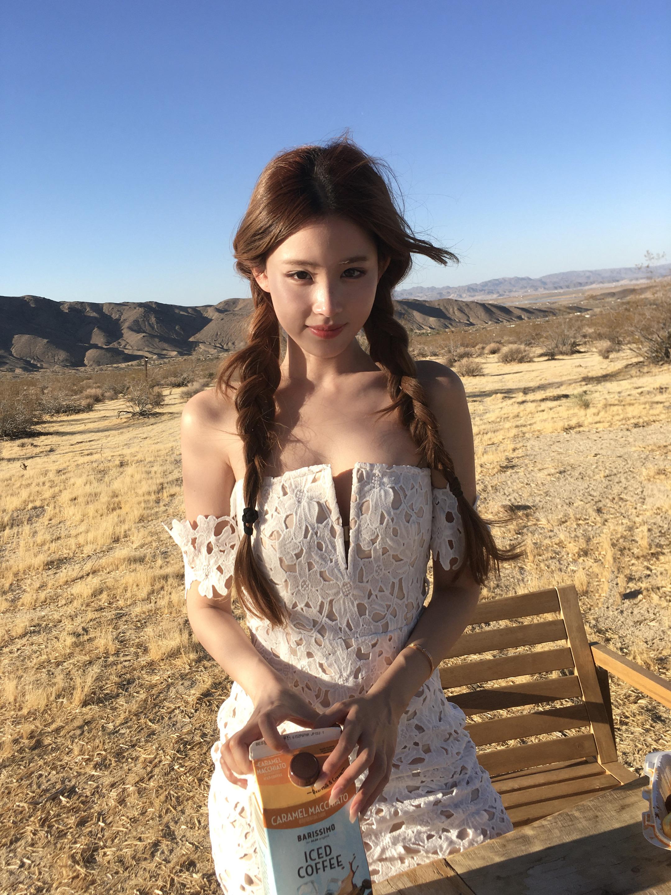 你根本不会恨我 看着我的脸你只会再次爱上我
