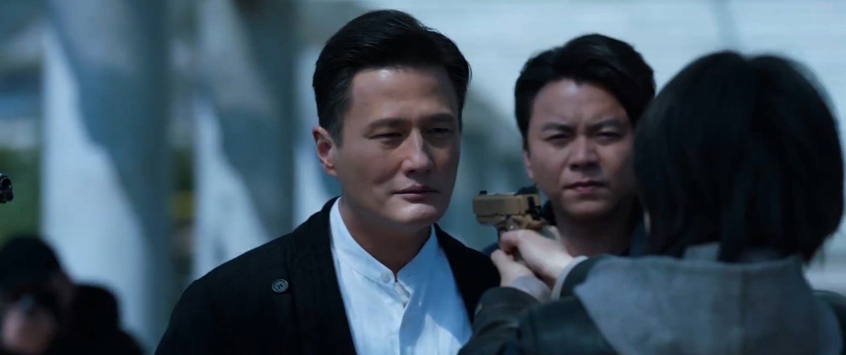 尹子维演疯批反派完全就有着一种幕后大boss的那种感觉了呀，不得不说《遮云》尹子