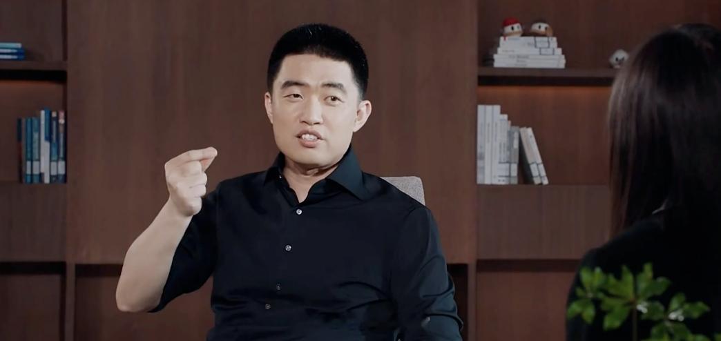 李想：- VLA 是一个无人区。其实自动驾驶的发展一直都是在无人区探索新的道路。