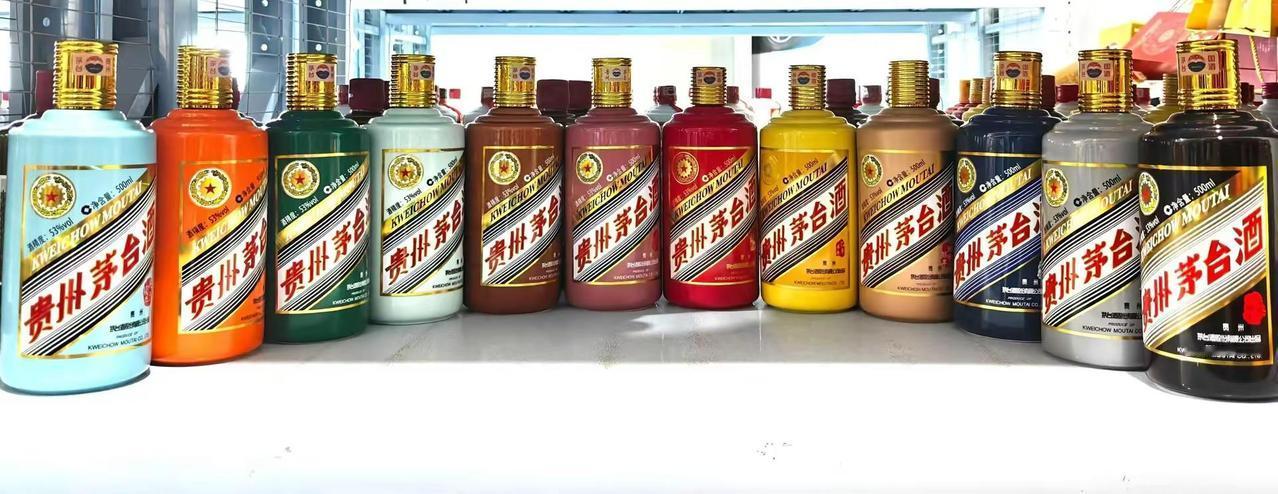 十二生肖一套，品相完美，克重足，盒袋配件齐全原箱开羊马