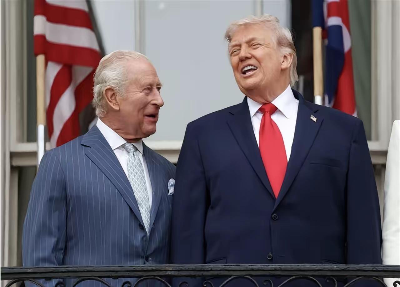 查理国王在美国议会的演讲中要求美国“保卫乌克兰和它勇敢的人民”。这个建议太好了，