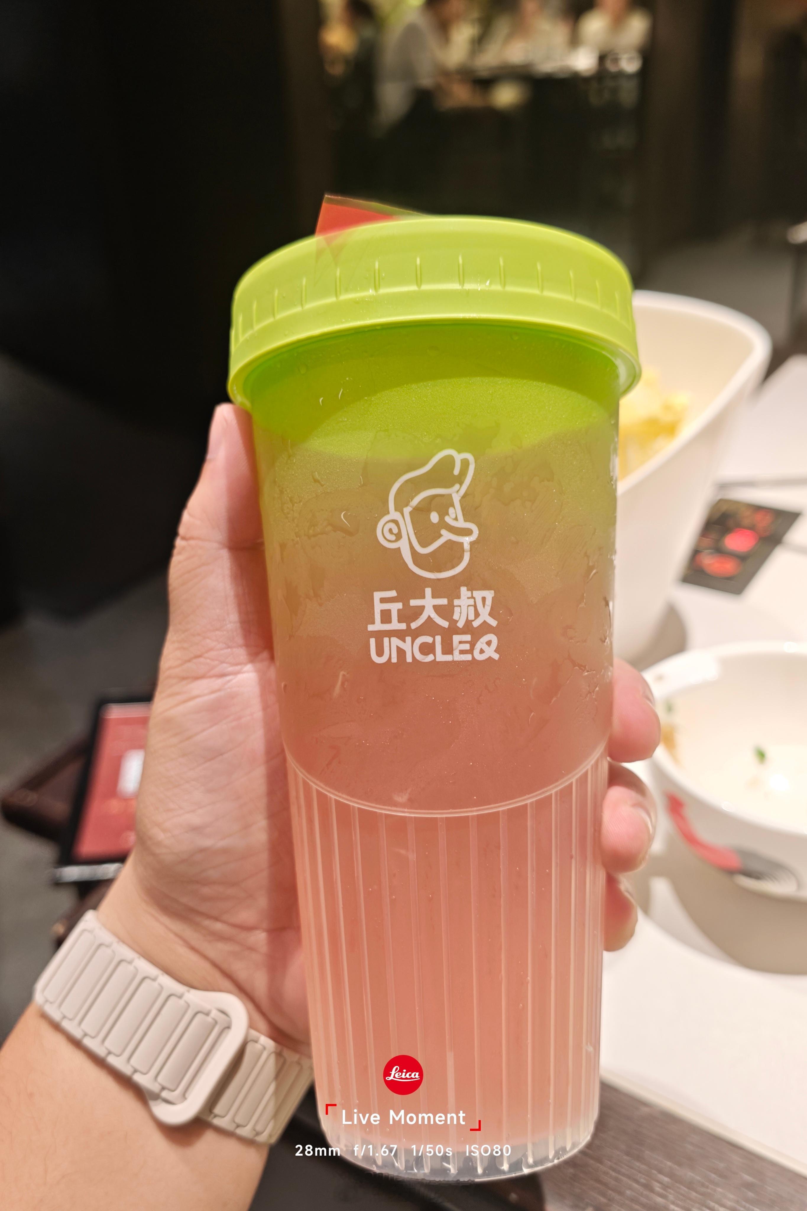 出品稳定好吃的鸡煲。它家石橄榄鸡煲依旧yyds，不会出错，不会踩雷，炒饭味道还可