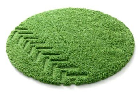 这一系列脚垫分别使用了绿色、褐色、黑色和白色，四色配色，分别象征草地、土地、煤渣