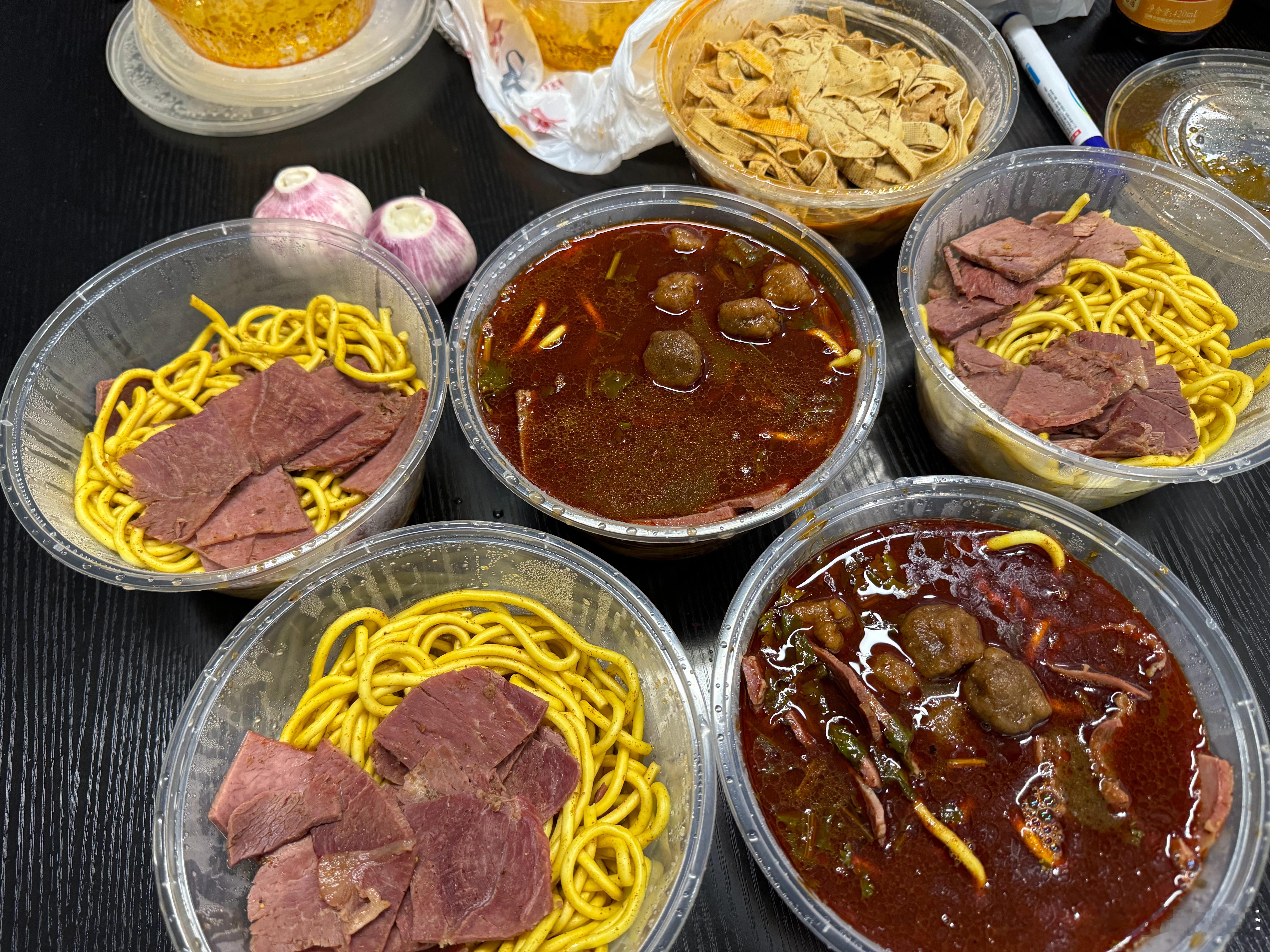 回公司继续干片子，从天通苑闪送到望京的临汾丸子面，高低得吃双份肉的！！#我与汽车