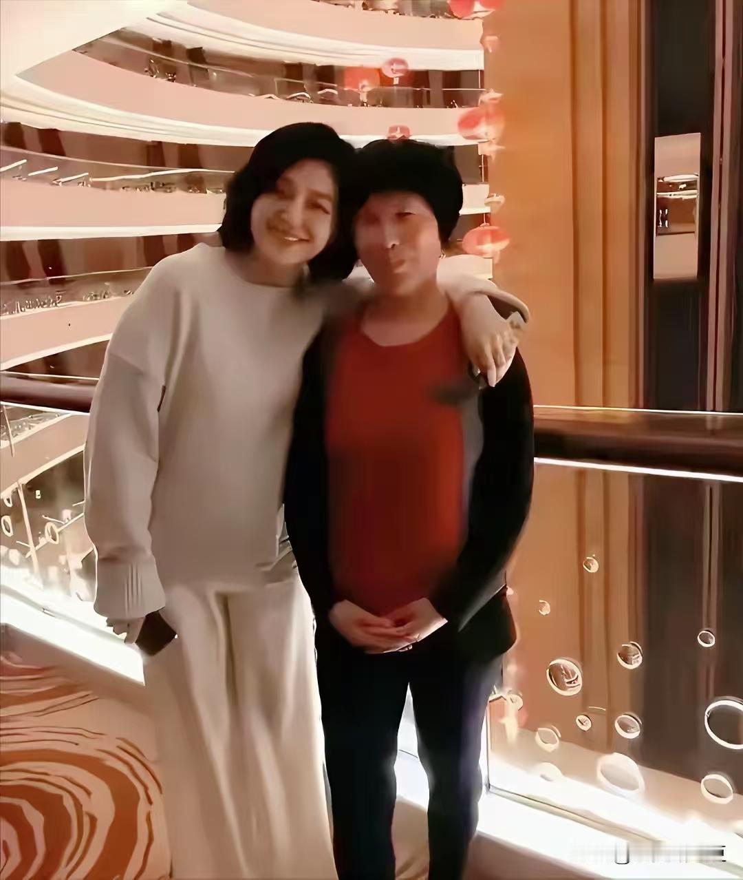 小杨阿姨终于要辞职，直播透露马筱梅隐私，所以呀，要以德服人，向婆婆好好学习，大度