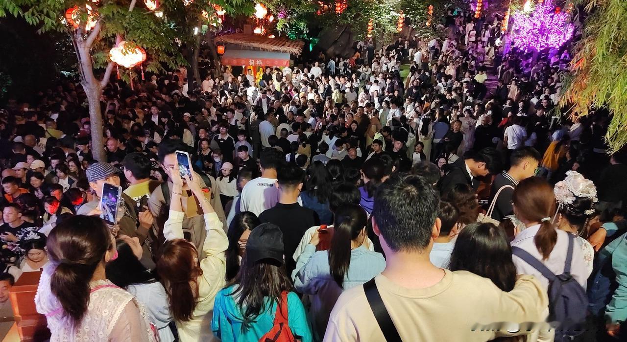 我认为会。人生在世，生老病死乃人间常态。

就拿我来说吧，现在大部分家庭都是一个