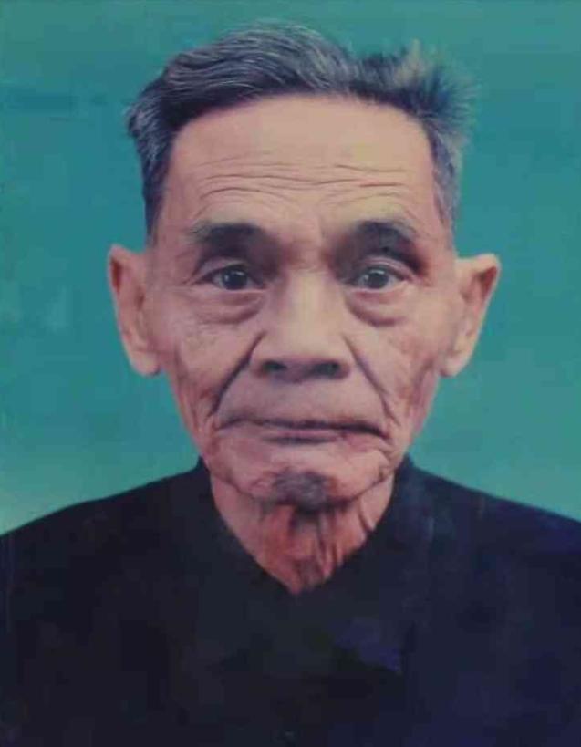 1988年，谢汉光在回到老家的过程中，发现妻子已经儿孙满堂，误认为妻子已经改嫁，