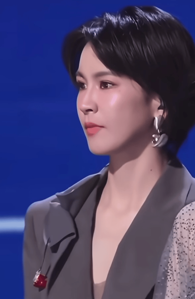冰美式很喜欢曾沛慈  曾沛慈30天安利计划 思念沛慈姐姐发作，看不到新状态整个人