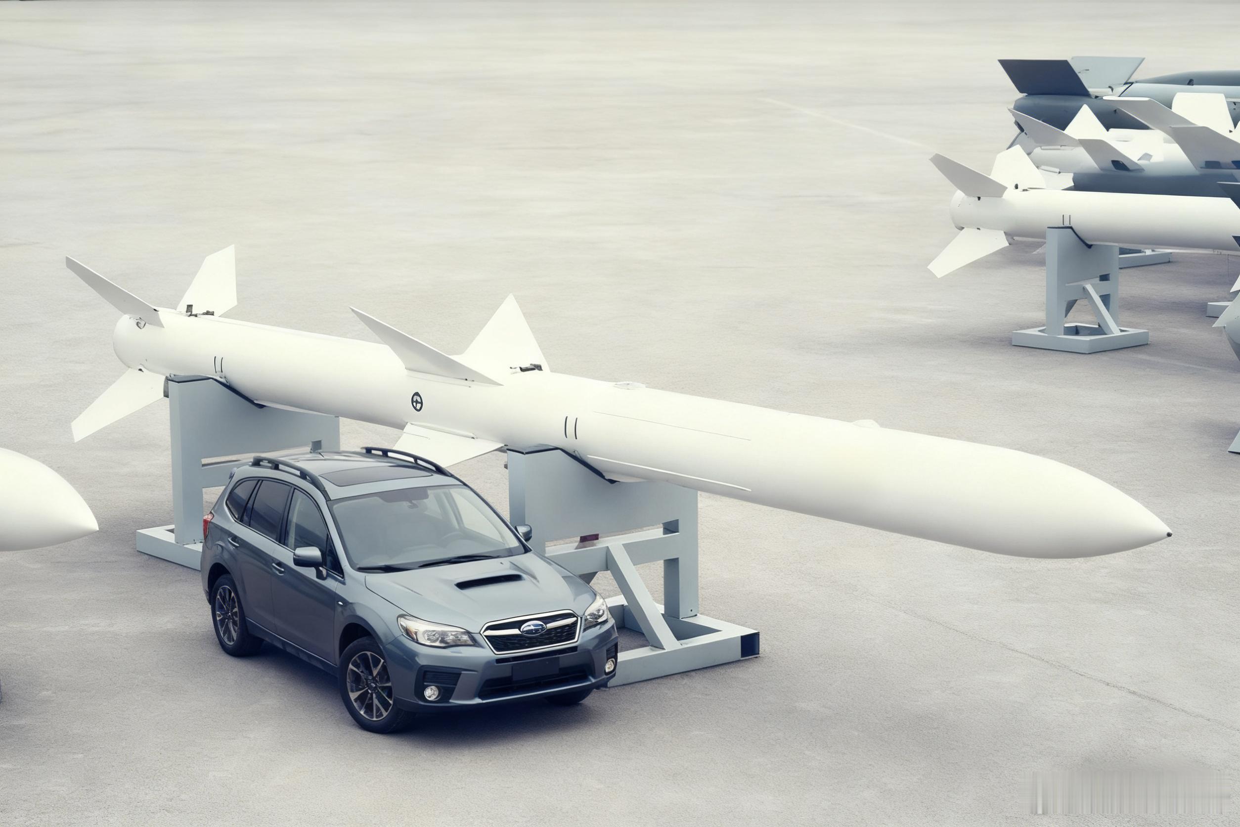 大家可能不太了解霹雳-15导弹，很多参数可以轻易在网上查到，这里就不赘述了。不过