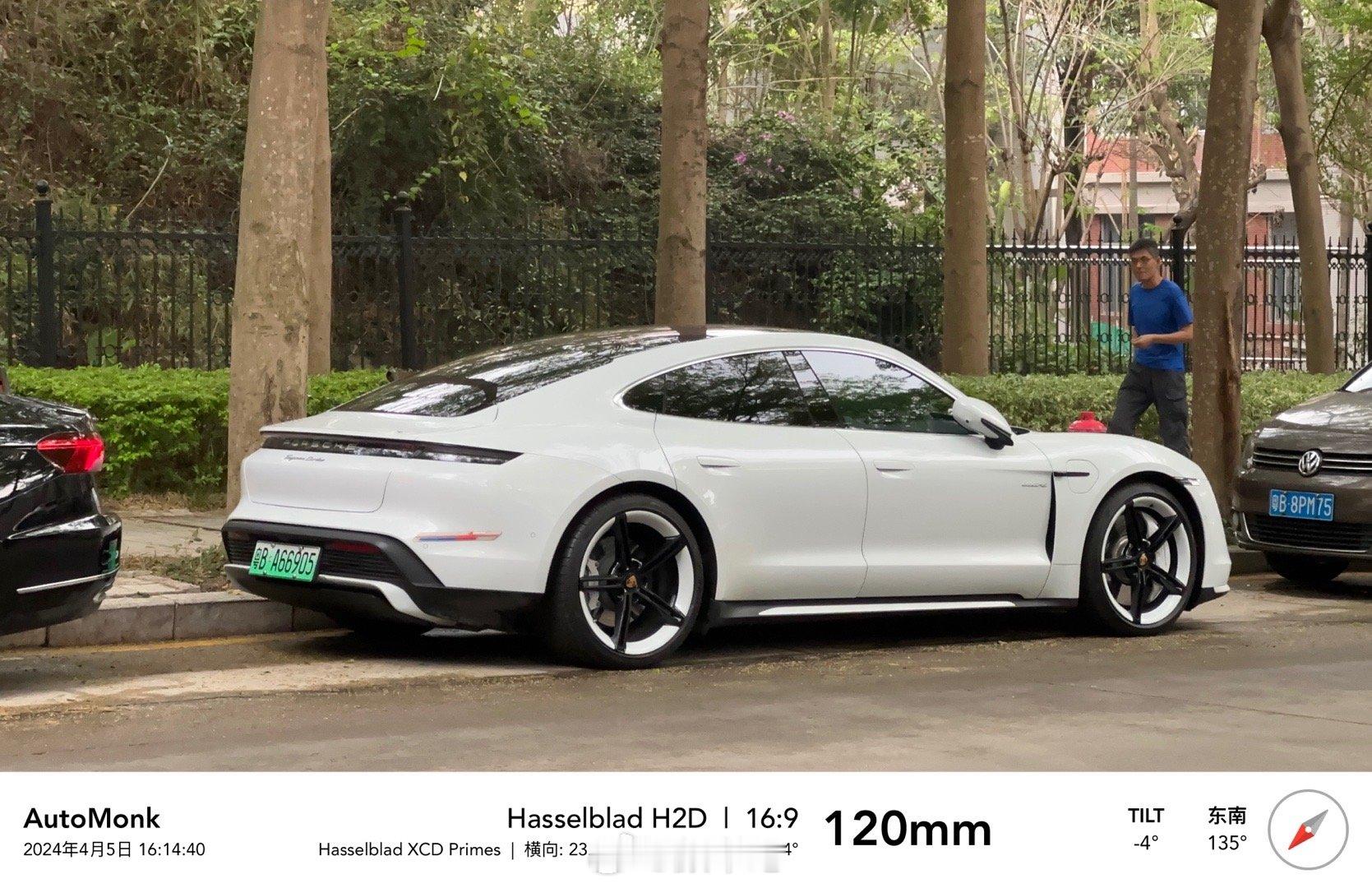 保时捷毕竟是保时捷，Taycan毕竟是Taycan，设计感、比例感拿捏到位，这个