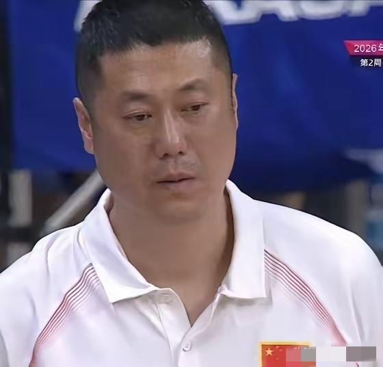 赵勇情绪崩溃了！被中国女排气得都无语了，第三局德国20-15领先，赵勇叫暂停，说