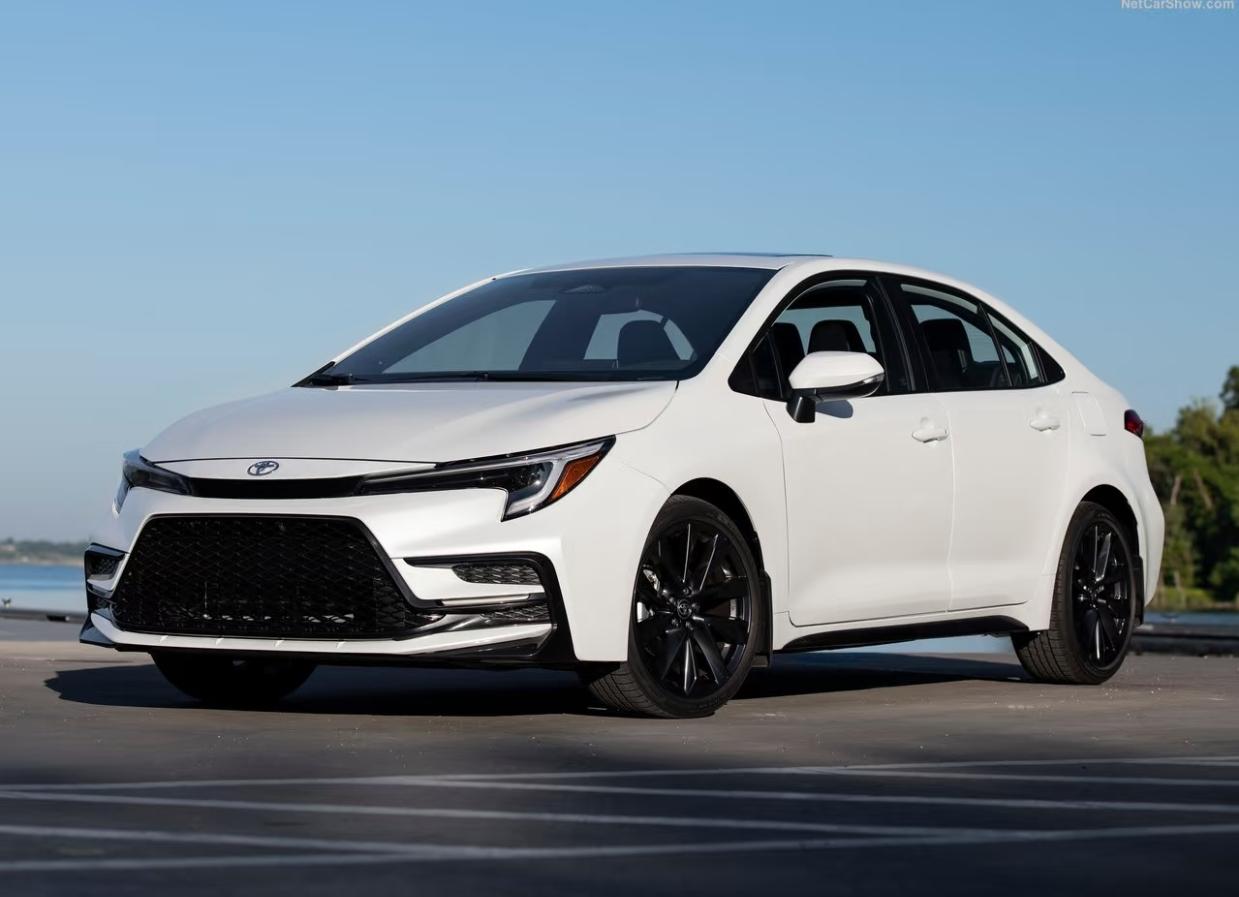 卡罗拉3大刚需优势与4大真实短板
开了10万公里没换过发动机，但超车依然心虚——