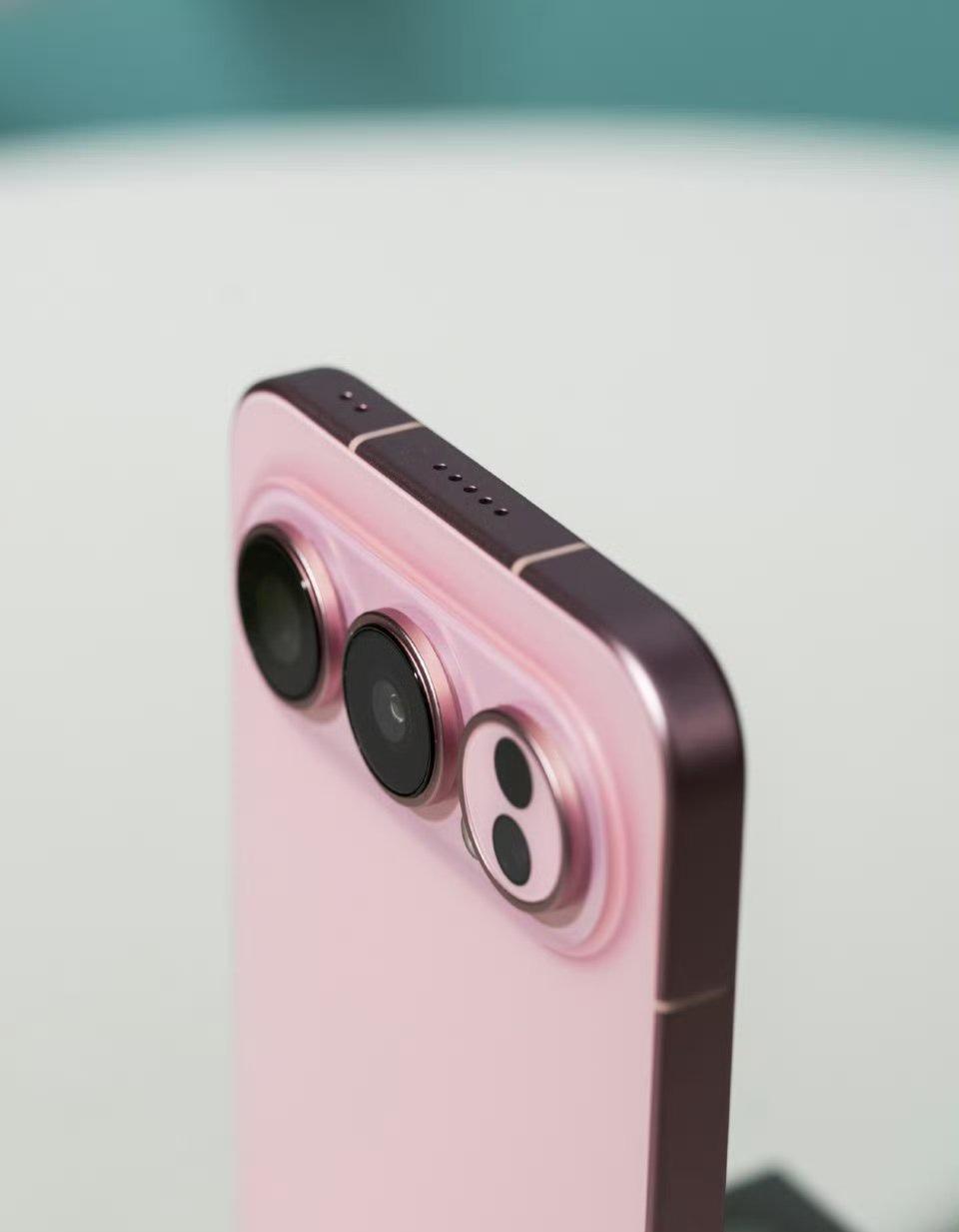 采用一体化冷雕玻璃工艺，呈现出水晶般通透的质感，一眼望去便会爱上它——美得浑然一