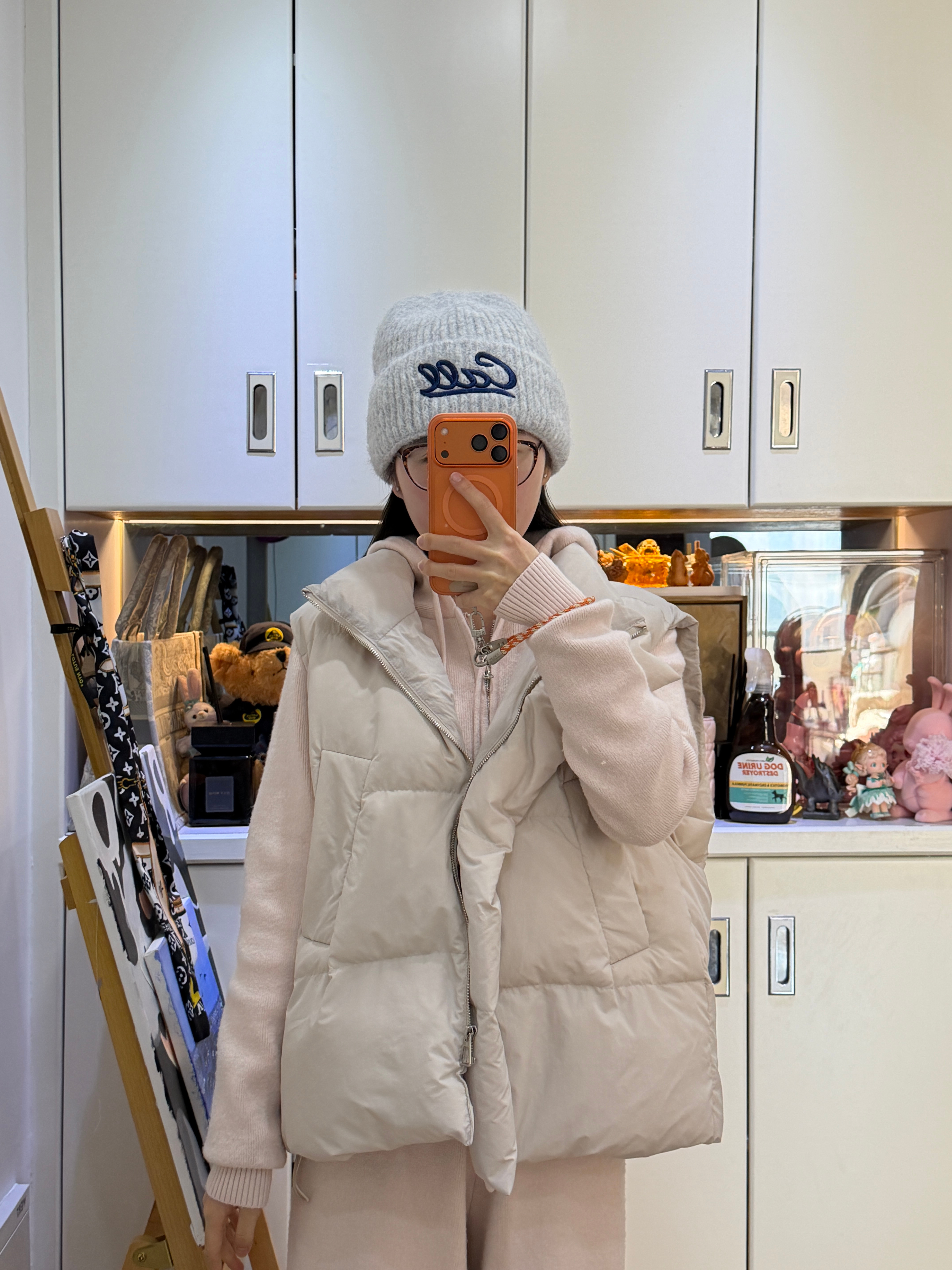 上班去了，想把小扎扎拴在裤腰带上