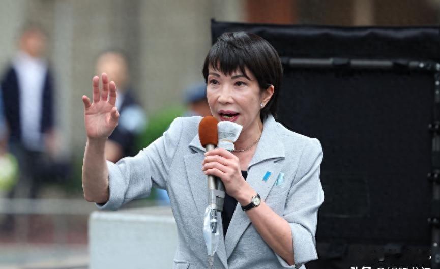 日本震不休，政客陷贪腐，三面夹击现危机。
最近日本可不太好混。12月8号晚上，青