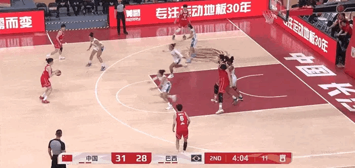 时隔一天，中国女篮再次对阵巴西，打得一直比较顺畅，没有重蹈覆辙，只是第三节短暂被