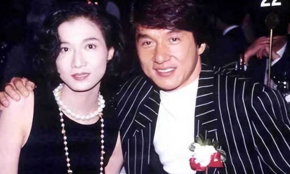 看到这个故事，我才真正懂了什么叫“笑到最后”！
72岁的林凤娇，如今稳坐成龙亿万