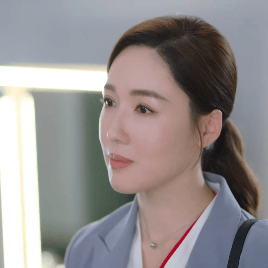 慕强批狂喜！播音腔字正腔圆，沉浸新闻现场！ 