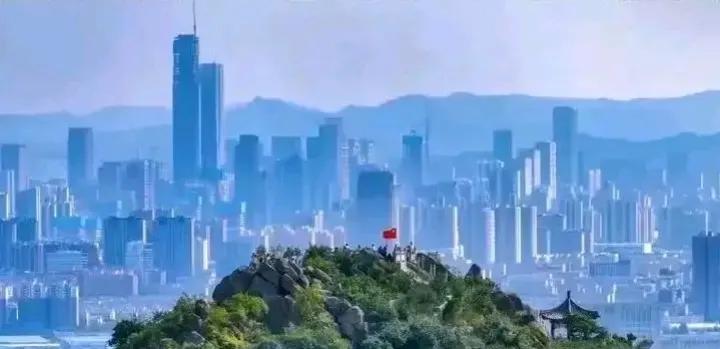 高新区管委会搬到孙村了，济南市政府也应该搬到起步区。


这样龙奥大厦就空出来了