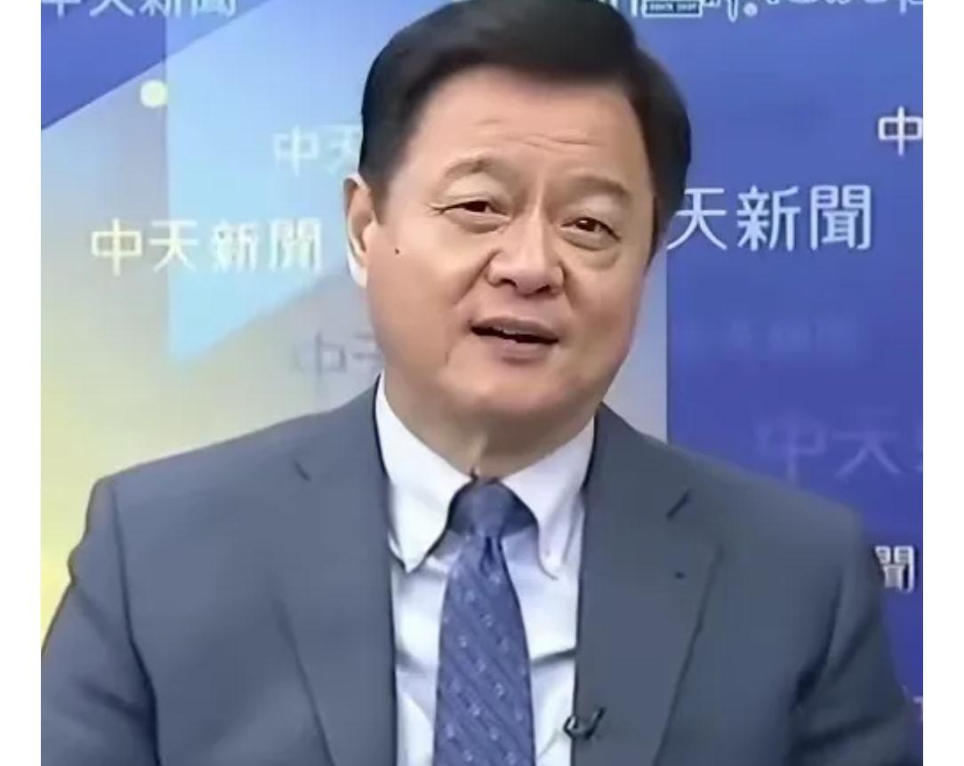 6月2日，台湾旺旺集团副董事长周锡伟说：台湾人不要傻了，还以有张忠谋和黄仁勋为荣