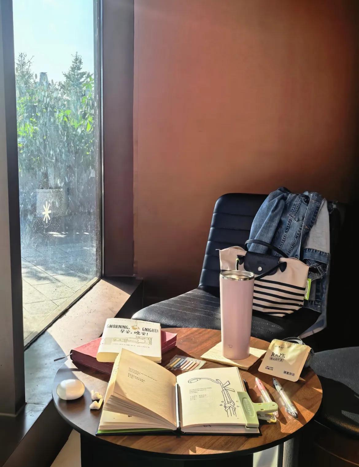 奥运之后，一直追莎头，看比赛，以至于自己最喜欢看的小说都没空再去看了。

尤其上