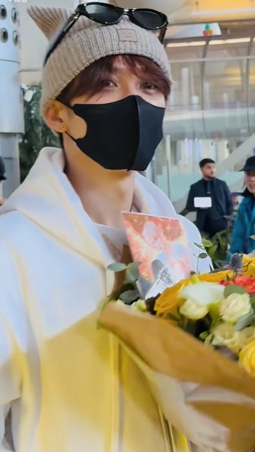 醒来就看到心心念念的人抵达巴黎